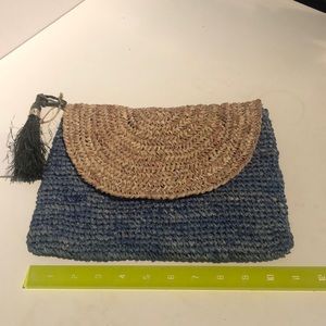 Clutch handbag woven in Manila